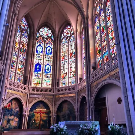 Belle Madeleine Landivy